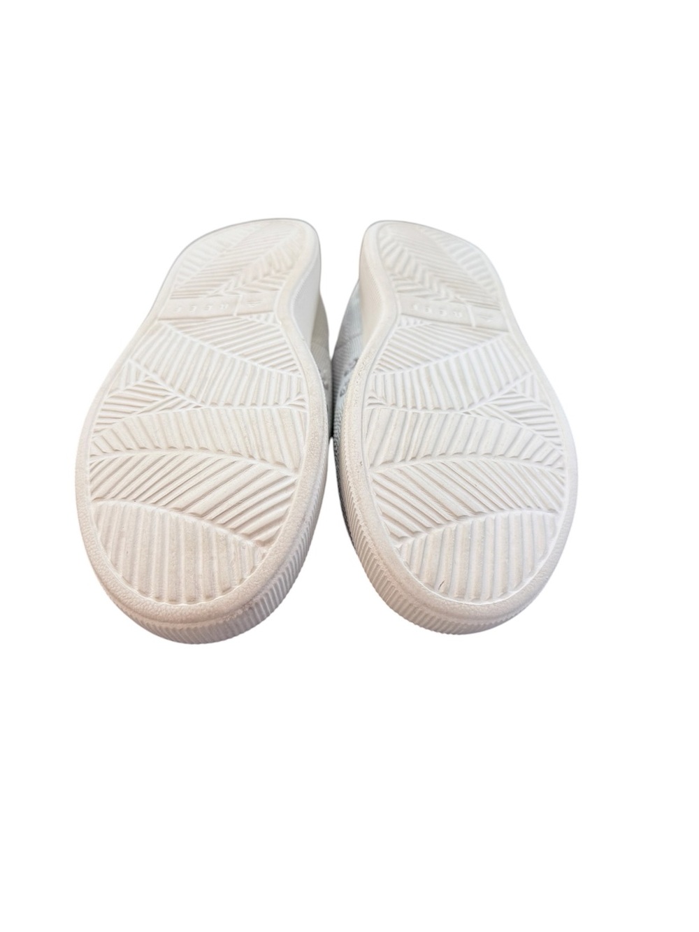 Reef Neptune Women's Knit Sneakers in Light Gray size 6.5 - Picture 12 of 12